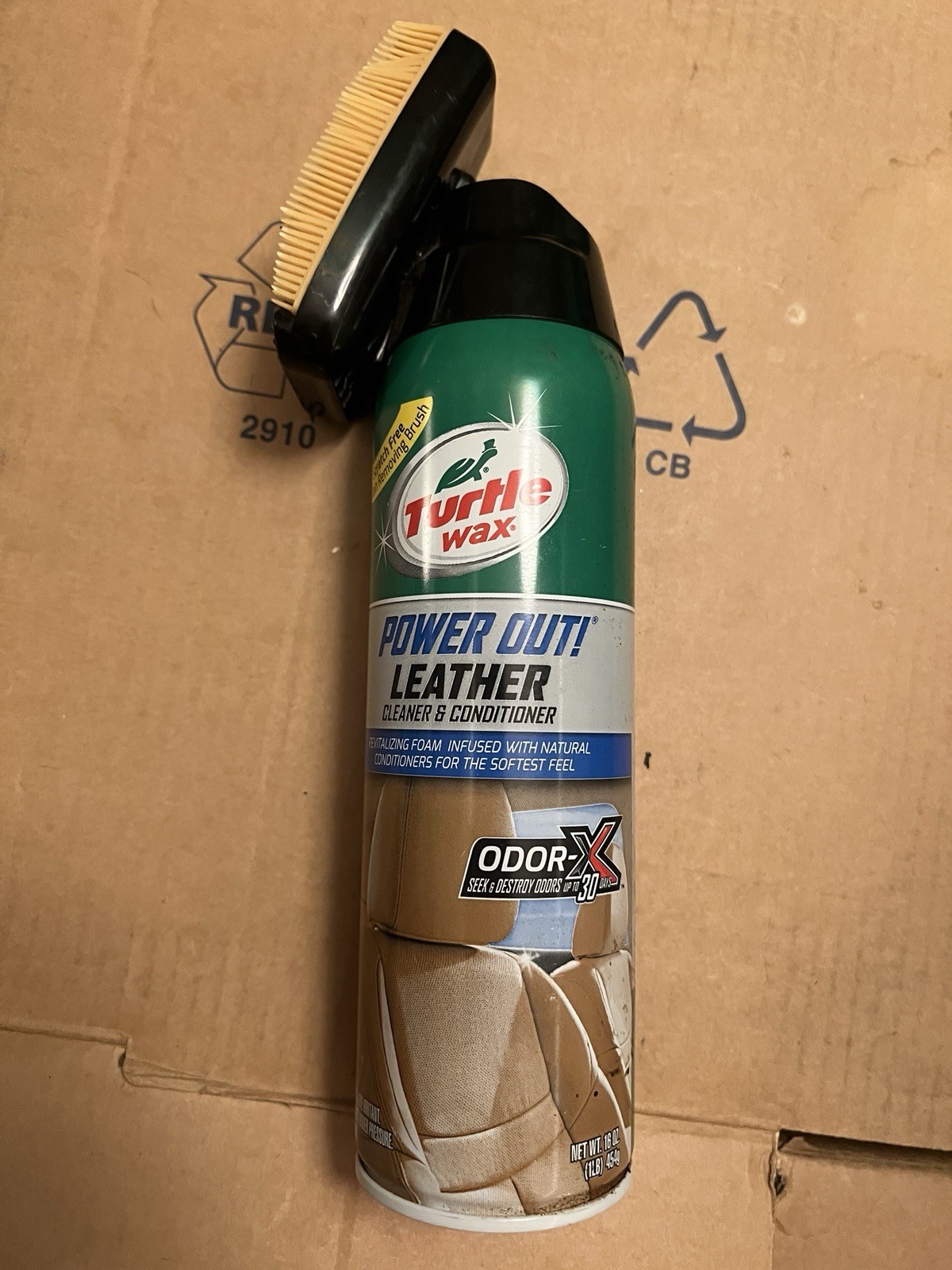 Turtle Wax Power Out Leather Cleaner & Conditioner with Brush
