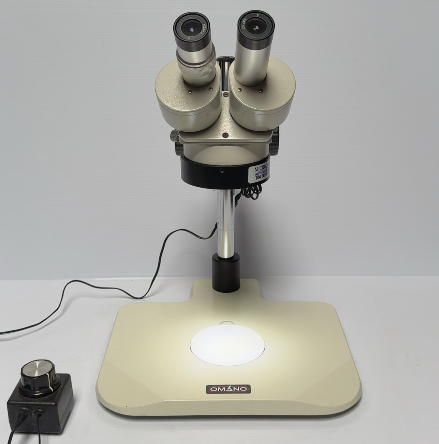 Omano EMF 94695 Microscope w/ Stand, LED Light + SWF10X Eyepieces