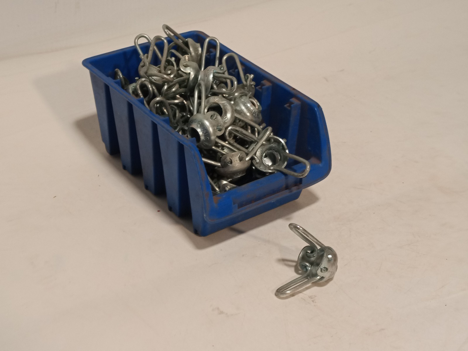 Springin 1/2 in EMT conduit hangers lot of 30+ galvanized pipe straps as shown