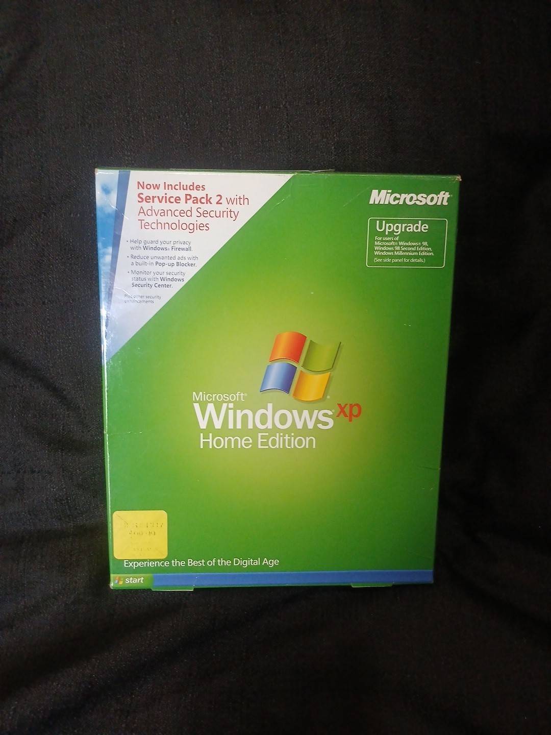Microsoft Windows XP Home Edition Upgrade 2002 Version W/ Product Key Code