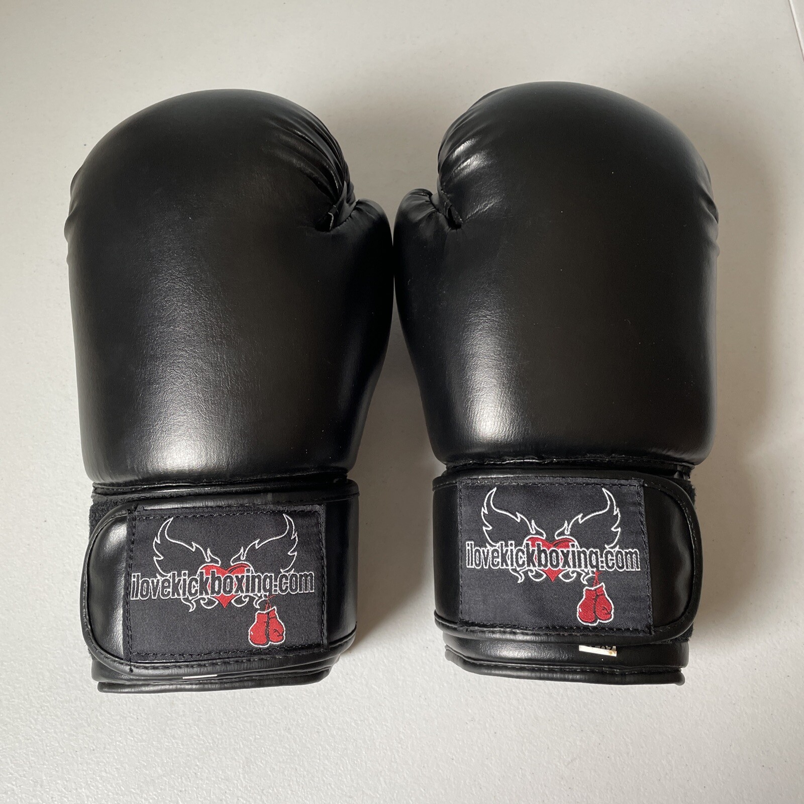 Kickboxing Boxing Gloves "I Love Kickboxing" Adult 14 Ounces, Black