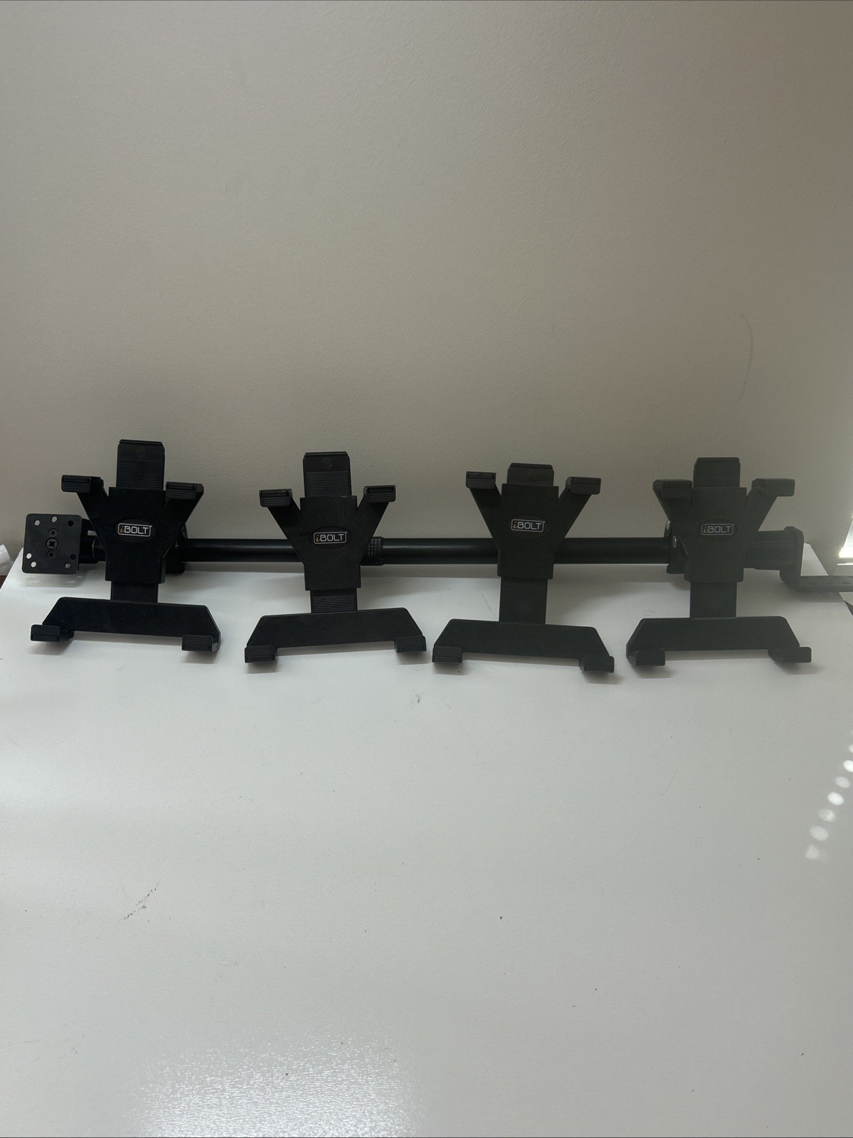 iBOLT TabDock Extendable Pole / Post Clamp Wall Mount with 4 tablet holders