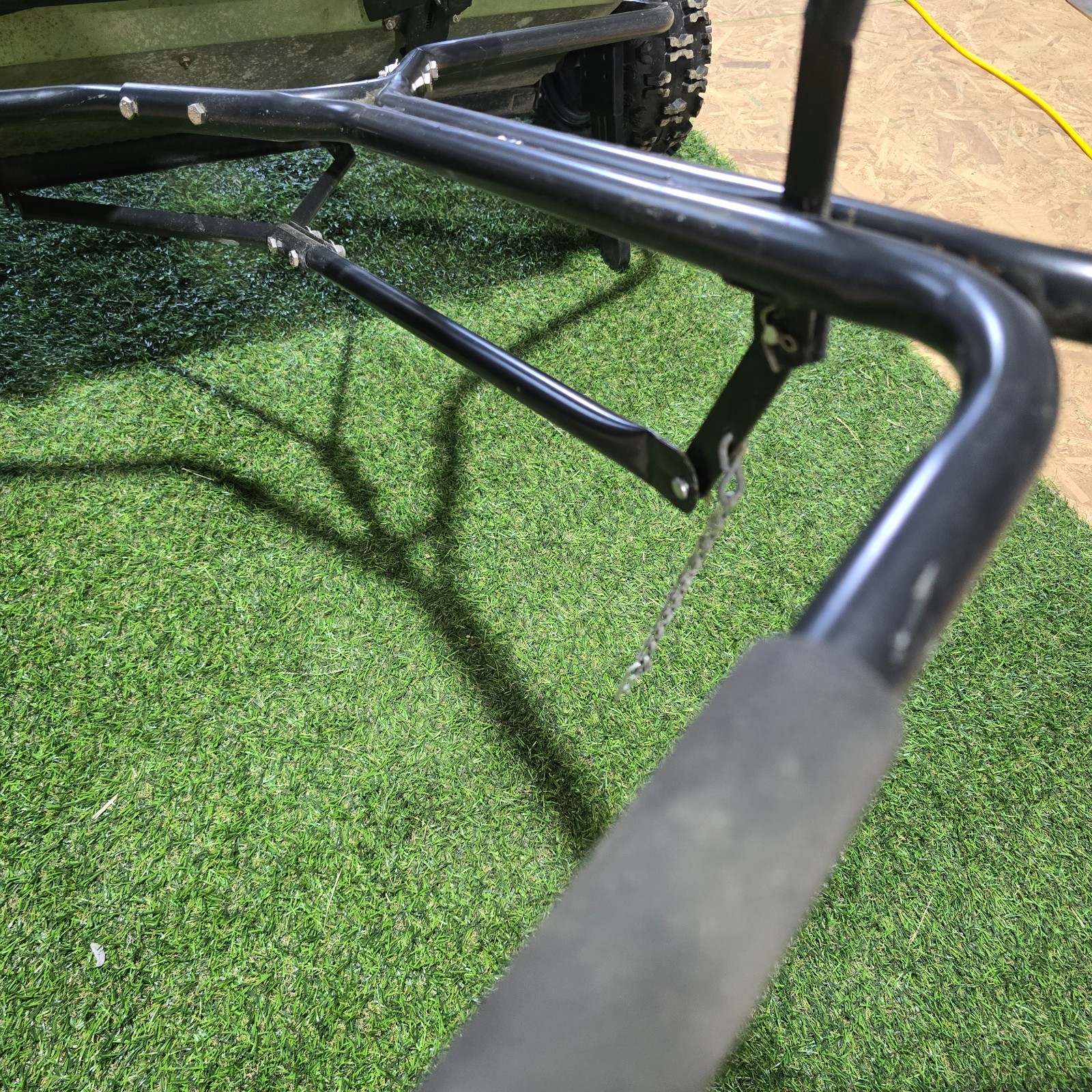 Meyer Walk Behind Hotshot-100 Drop Spreader