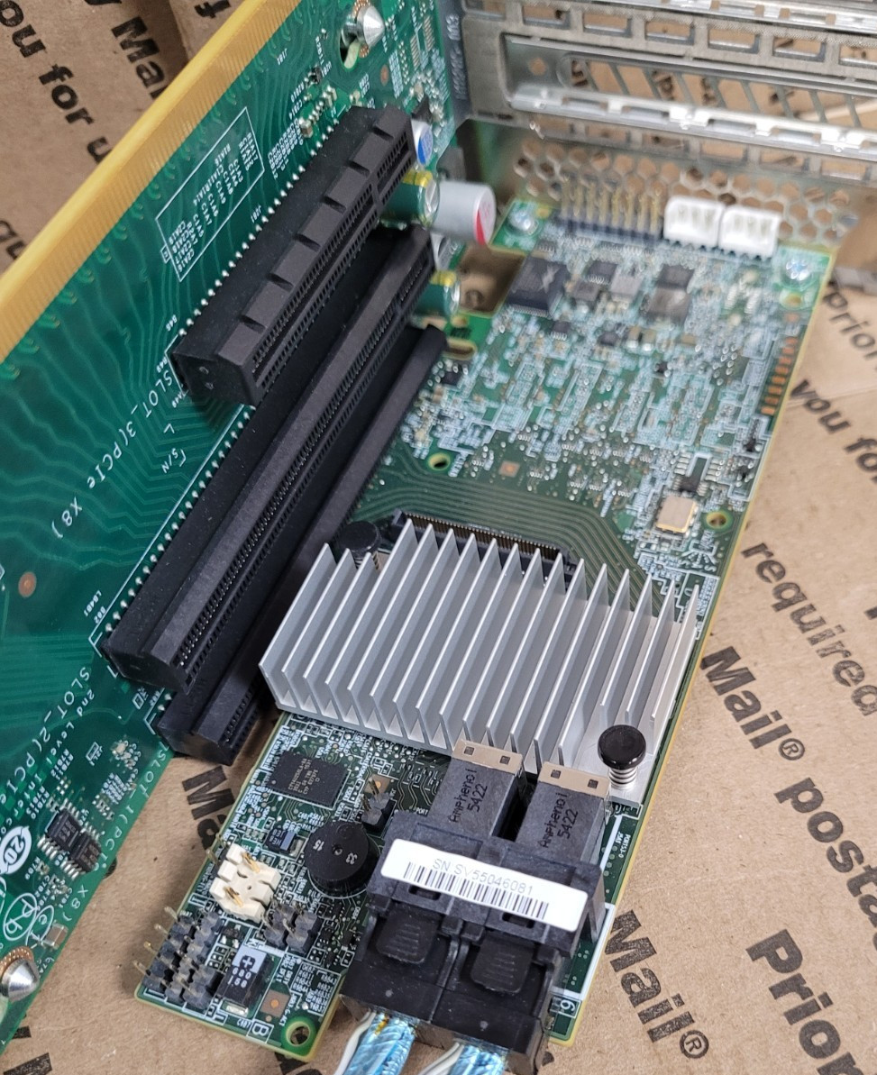 Intel RS3DC080 Raid Controller PBA G98401-250 FullHeight W/H18286-003A RISER