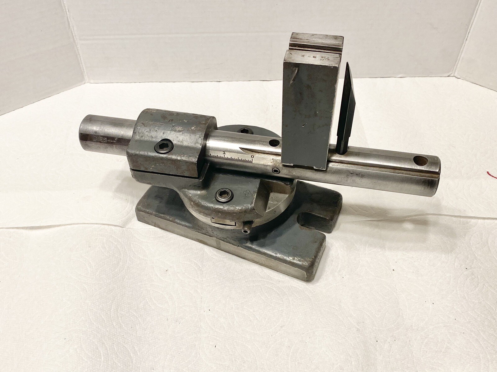 GEOMETRIC STYLE "E" THREAD CHASER GRINDING FIXTURE