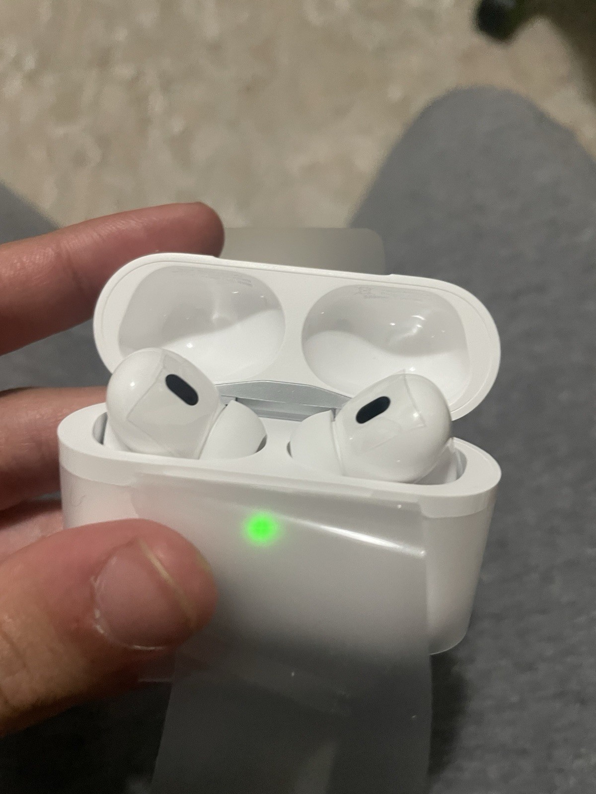 Alrpods Pro 2nd Generation MagSafe Wireless Charging Case White ANC
