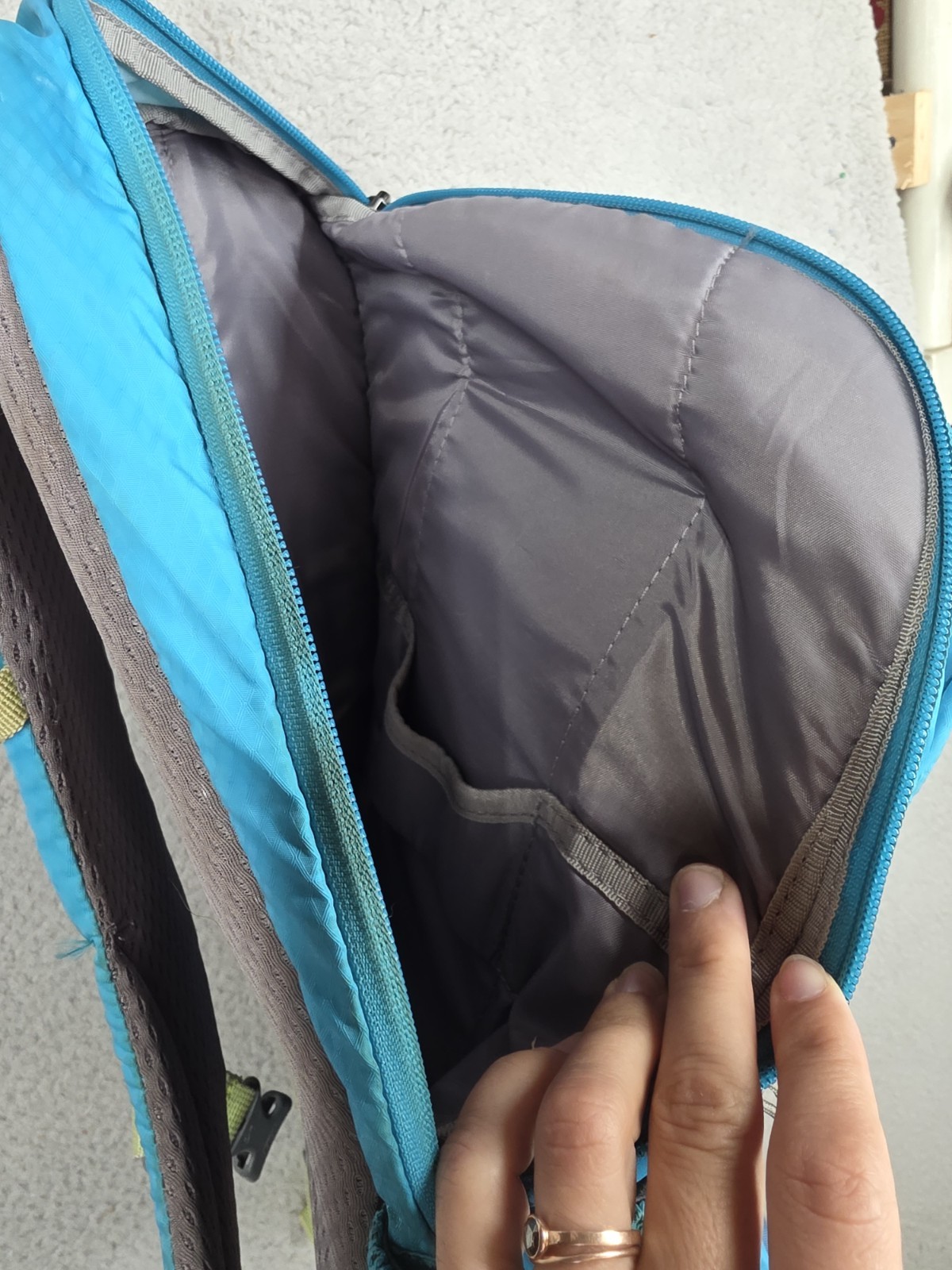 Camelbak Day Star Blue Hydration Day Hiking Backpack No Bladder