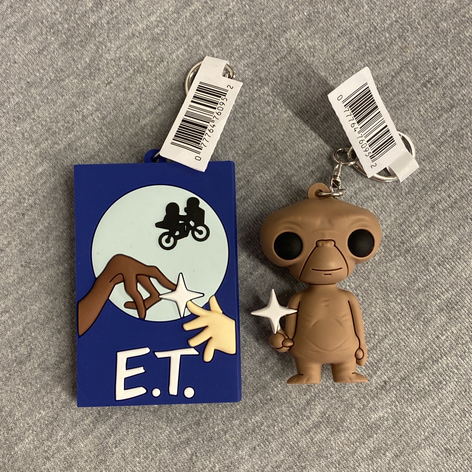 Universal Retro Movies E.T. Poster & E.T. Figural Bag Clip