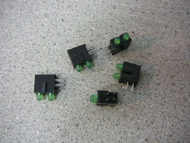 KINGBRIGHT 3mm Bi-Level Green LED Indicator Diffused 4-Pin/BLACK Housing  Qty.5