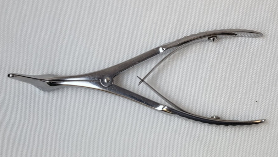 Vantage Vienna Nasal Speculum, Stainless Steel, Medium, 1-1/8" Blade Length