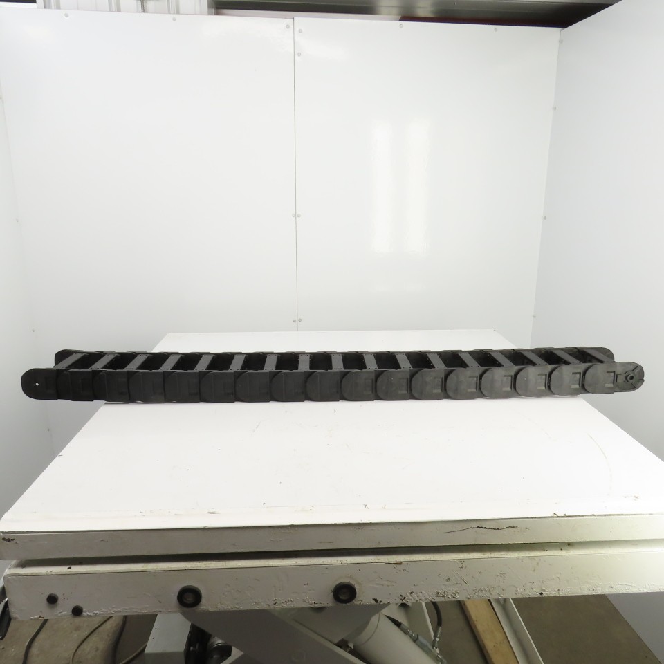 Igus 40.01.200 64" OAL Cable Carrier Energy Chain 6" x 2" ID