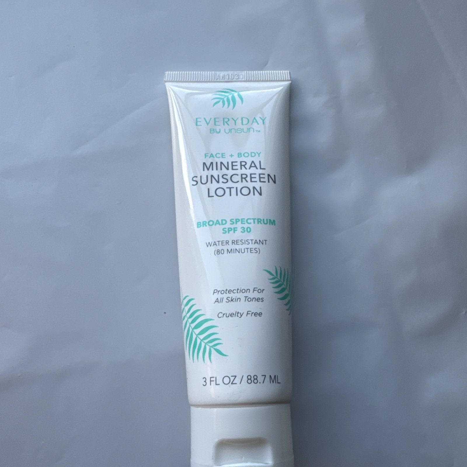 Everday by UNSUN Face & Body Mineral Sunscreen Lotion SPF 30 - 3 fl oz 1/25 date