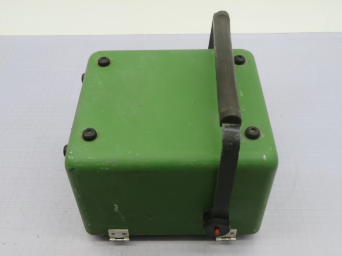 FOXBORO 2AT-CAL SPEC 200 SYSTEM CALIBRATOR T214138