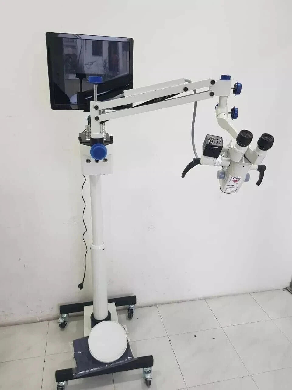 5 STEP ENT Multidisciplinary Surgical Microscope. Neurosurgery, Spine and Crania
