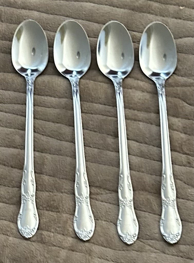 WM A Rogers Oneida Ltd FENWAY Stainless *** (4) Iced Teaspoons ***