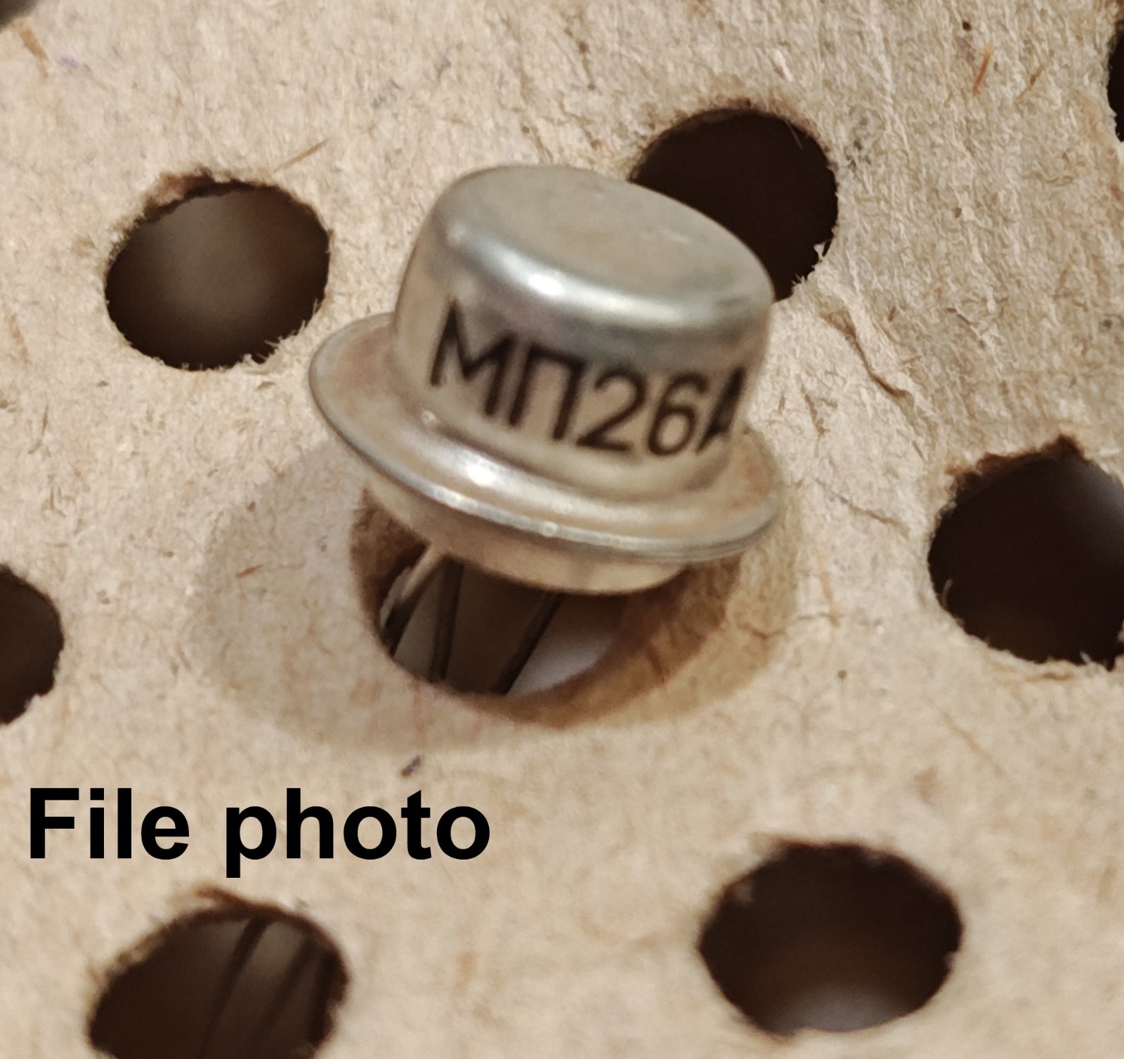 NOS DCA75pro TESTED MP26A Russian GERMANIUM PNP TRANSISTOR FUZZ FACE hFE=27