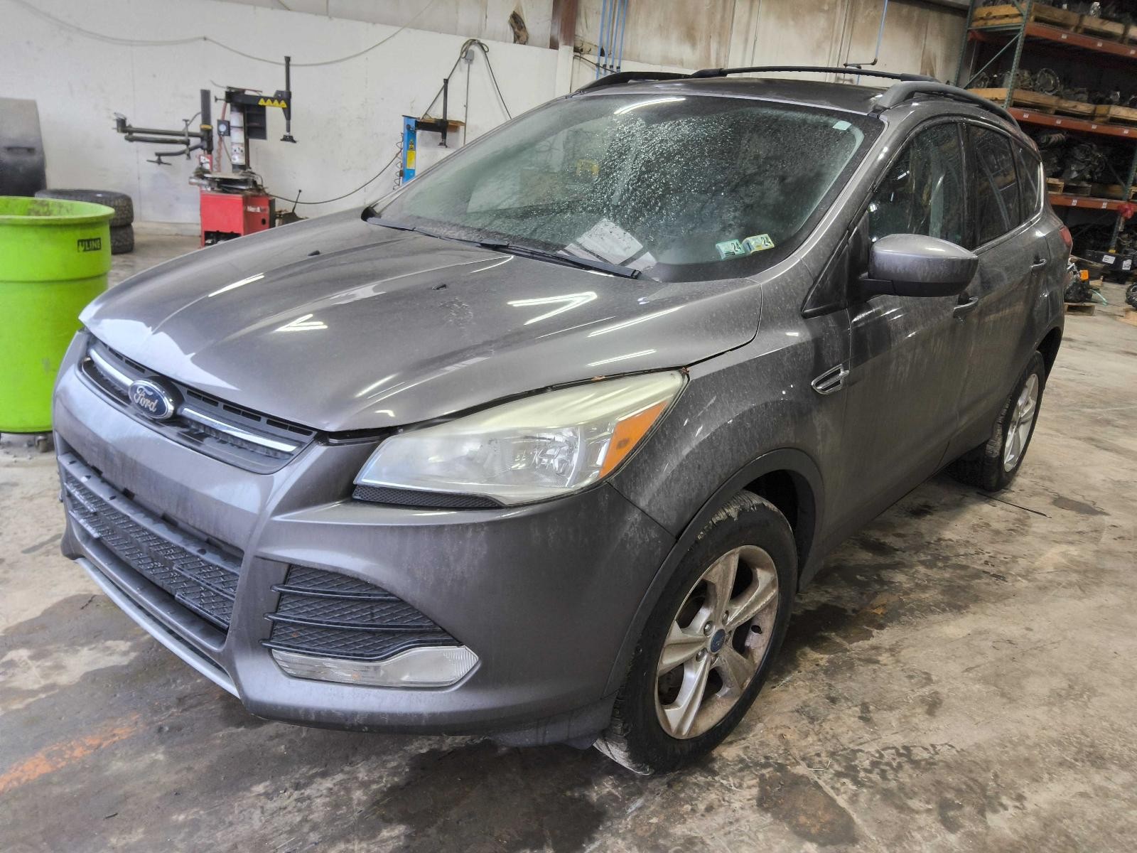 Used Battery Tray fits: 2013 Ford Escape Grade A