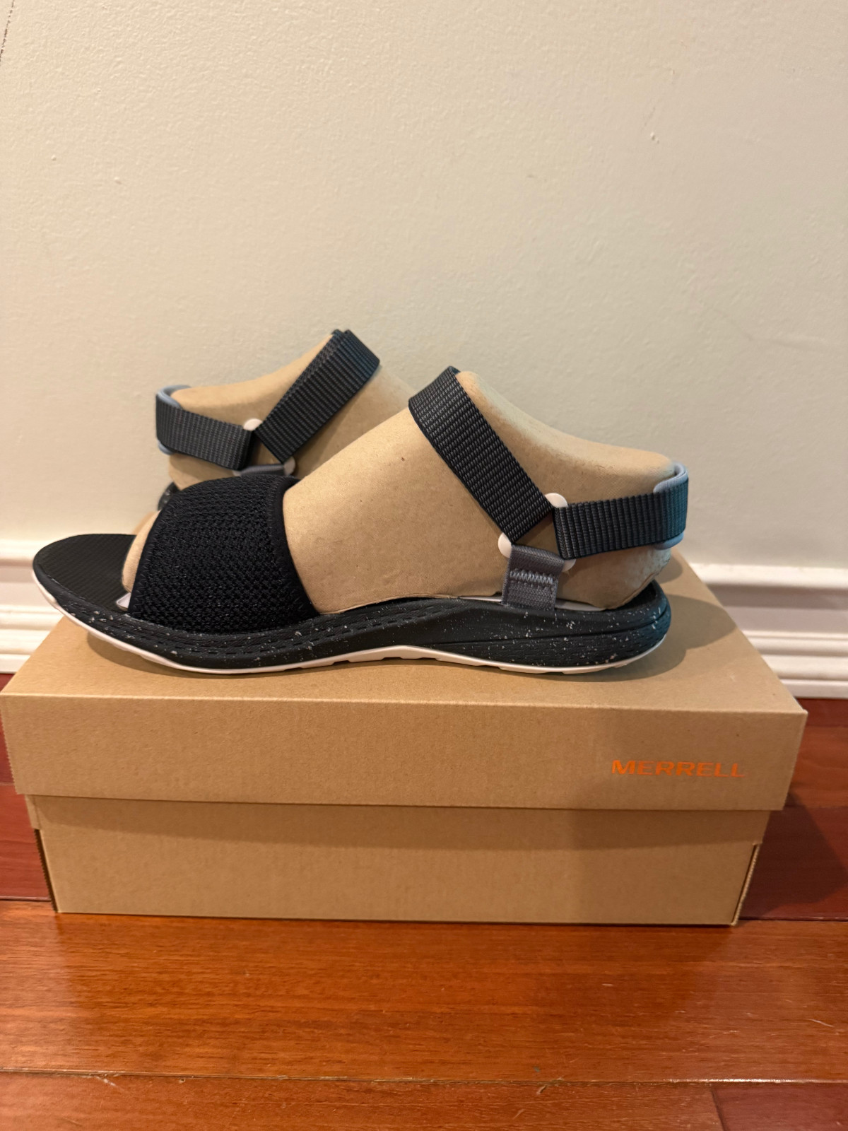 Merrell Women's Bravada Backstrap Sport Sandal Black size 10M, New, with box