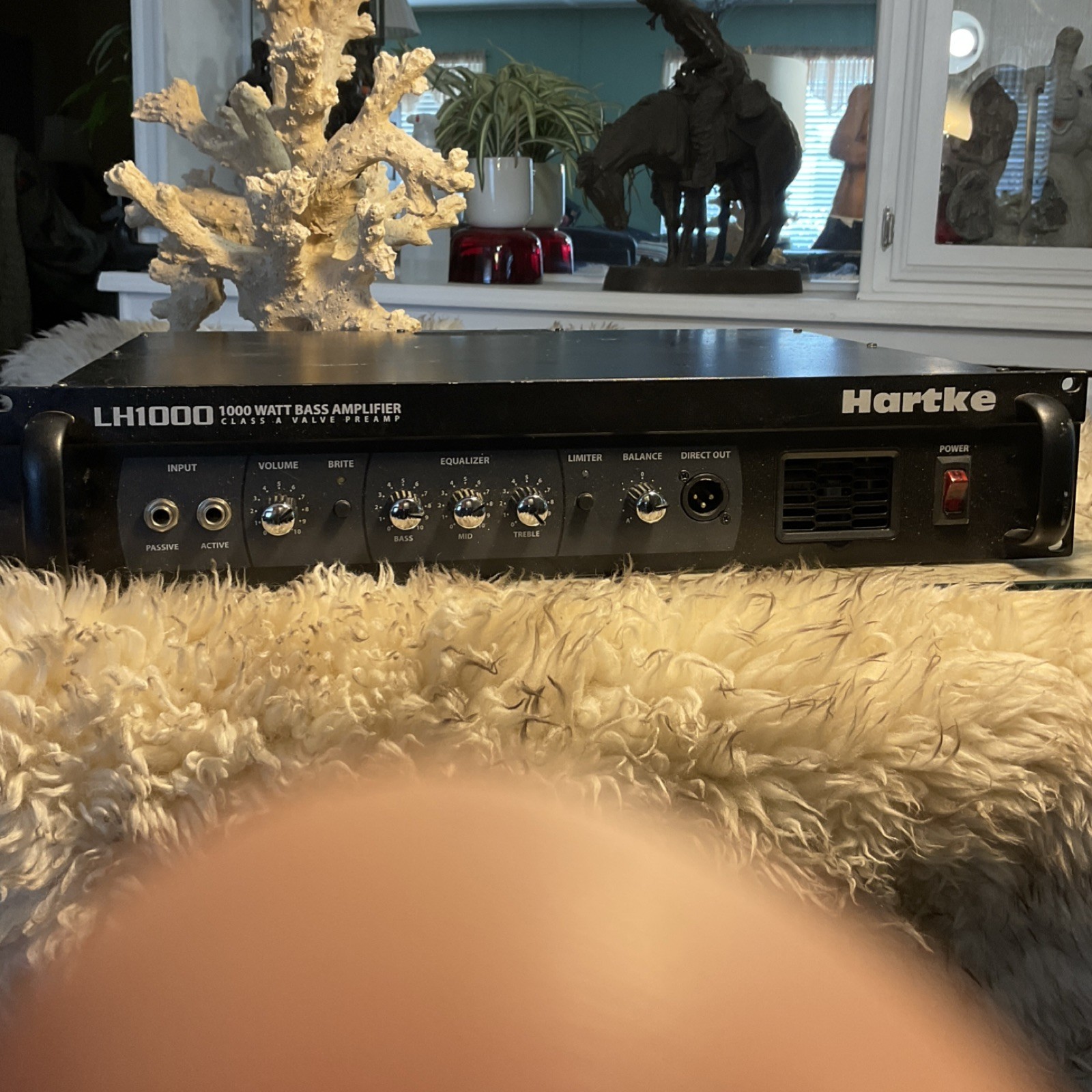 Hartke LH1000 1000W Vacuum Tube Bass Amplifier Head 2-Channel