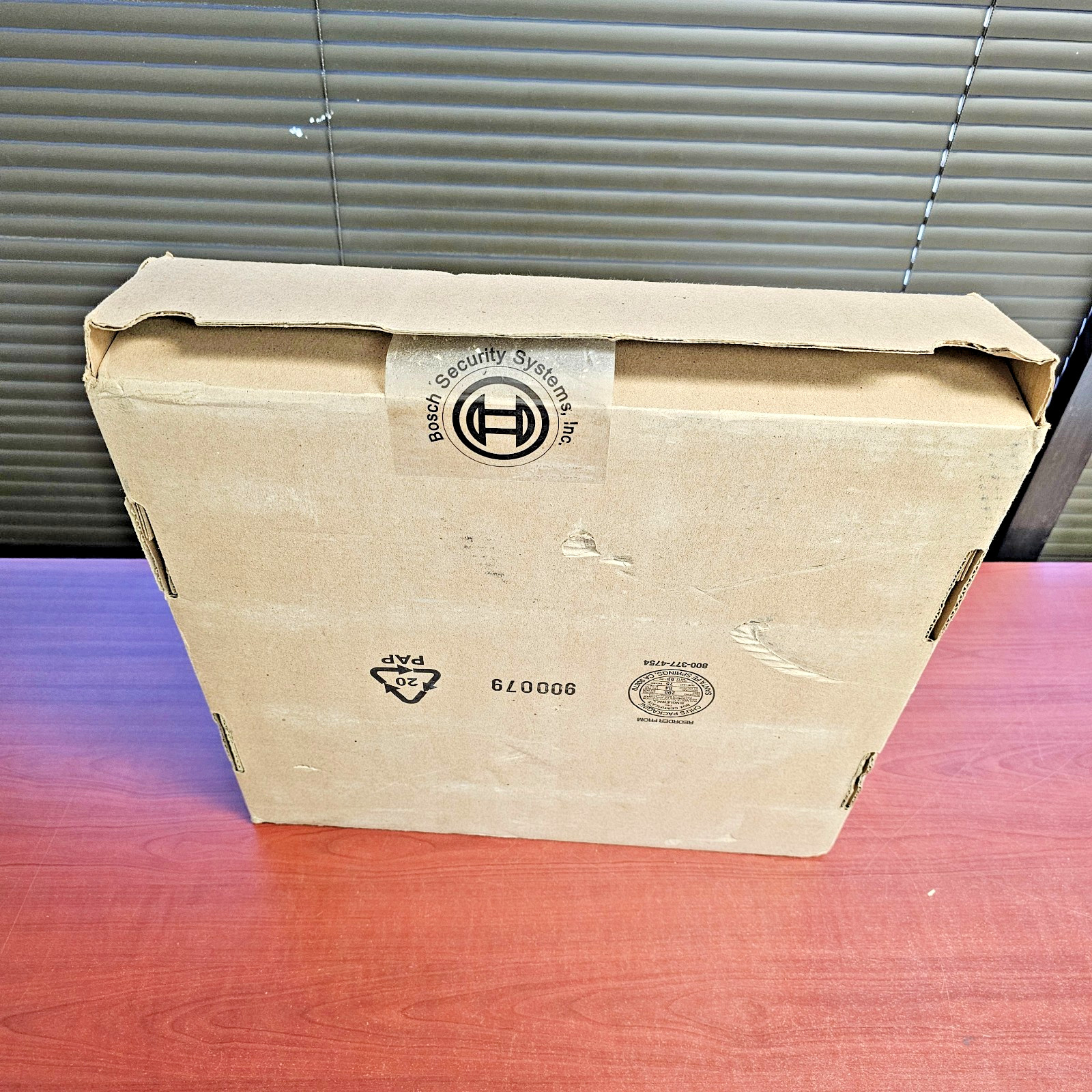 Bosch B8103 Mounting Box for Switch White White NEW (Open Box)