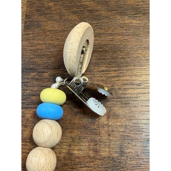 New hand made silicone bead pacifier holder, fish