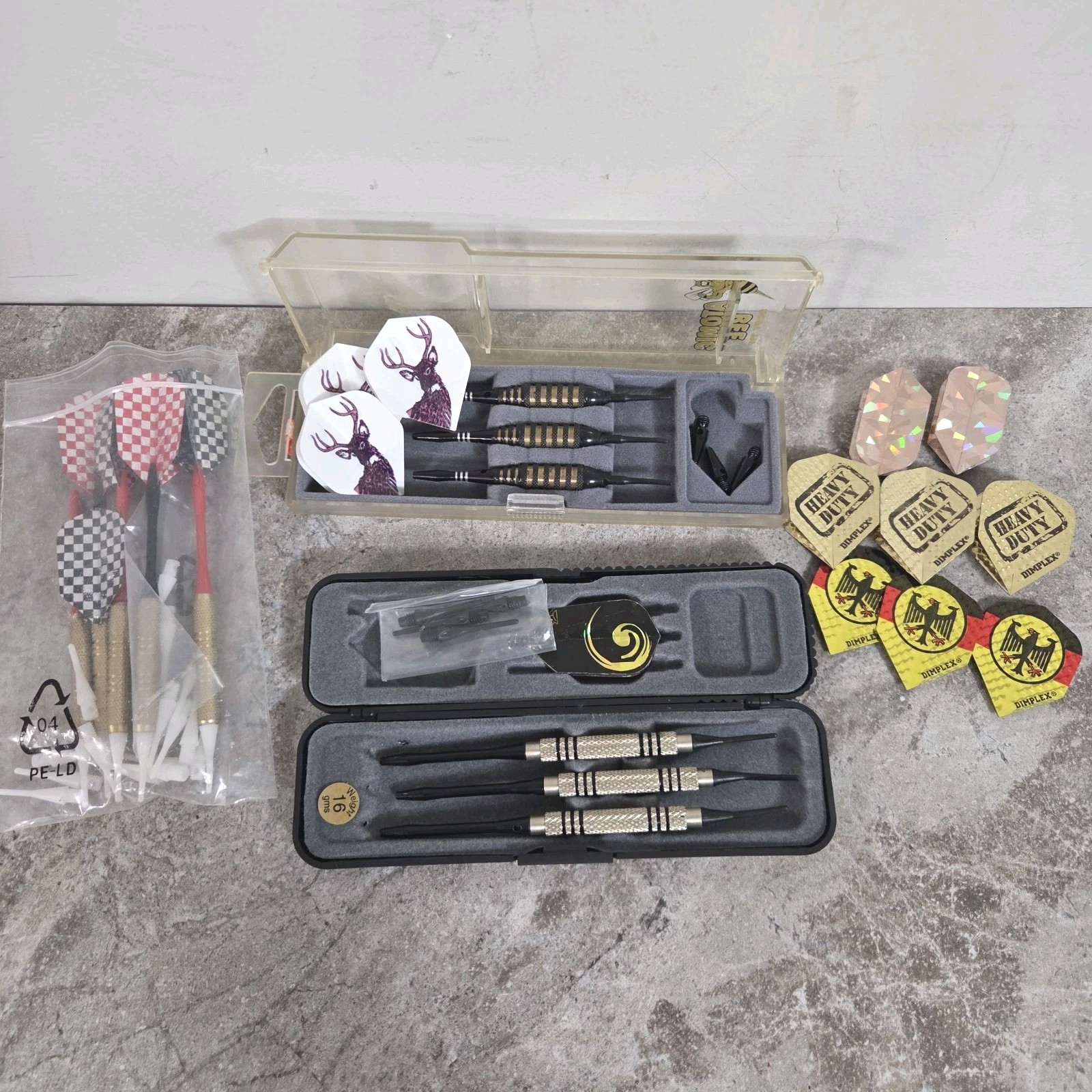 Darts Accudart 16g / Atomic Bee 16g Lot Soft Tip Extra Accessories as Pictured