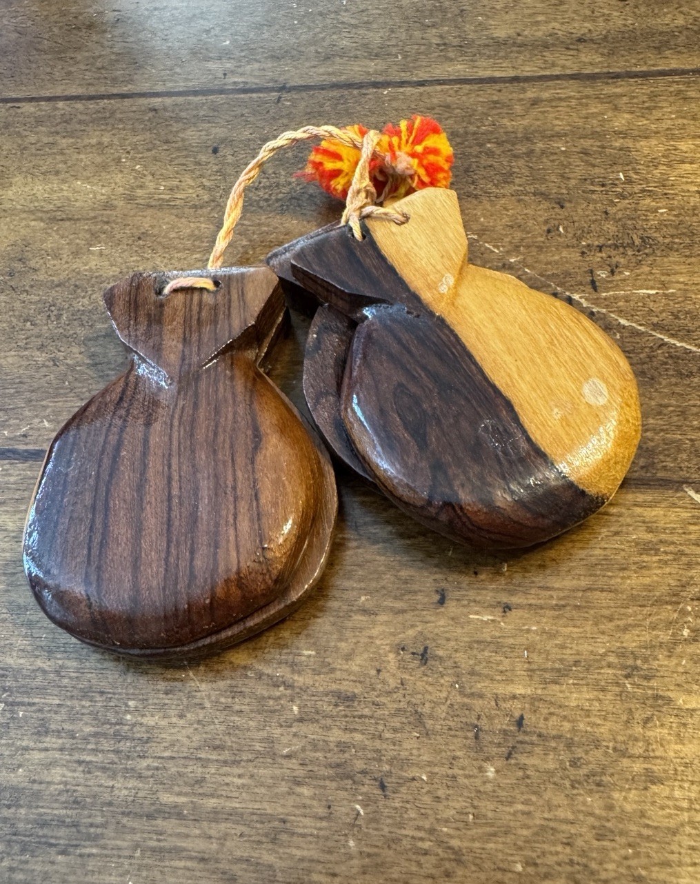 Vintage Spanish Hand-Carved Handmade Wood Castanets Castañuelas Flamenco Set = 2