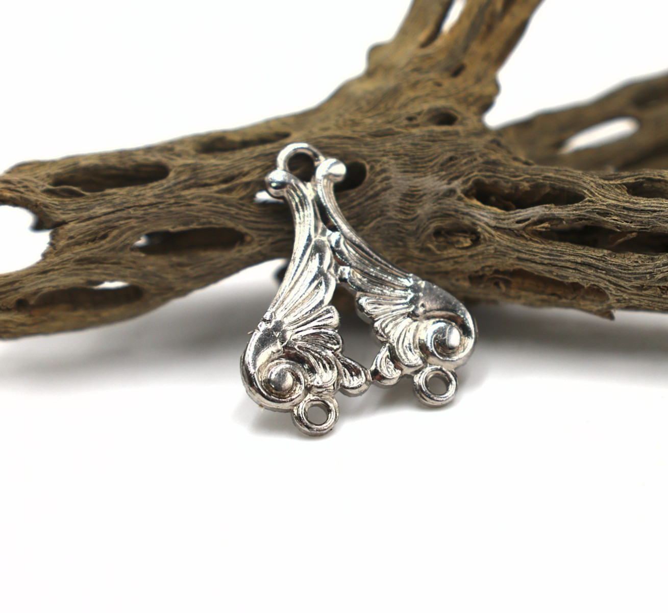 Vintage Silver Color Chandelier Earring Pendants (Available In 2 Options) (MP63)