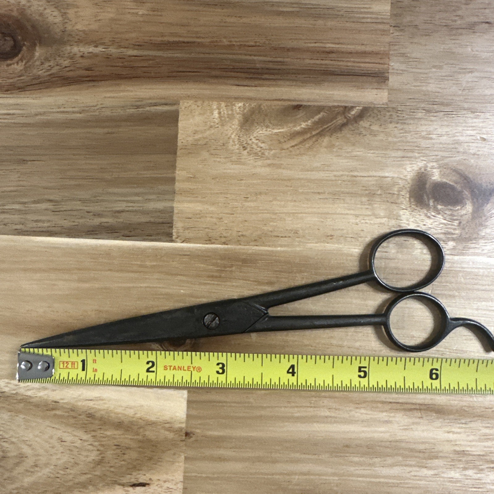 Vintage 7” Barber Shear Scissors Revolte 7 The Kaiser Mfg Co Solingen Germany