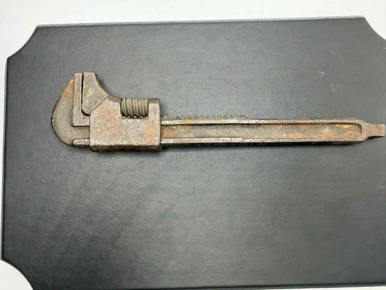 Vintage Ford Script Adjustable 9" Monkey Wrench SPB-TS 360673