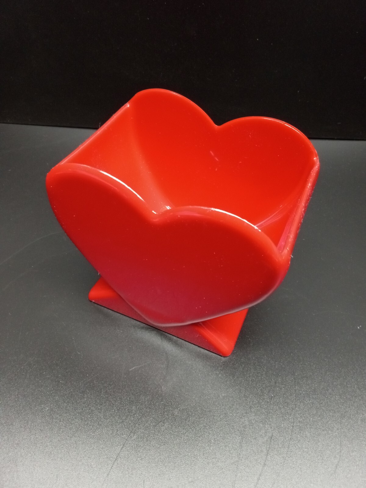 Vtg Red Heart Plastic Planter Vase Container Holder Diamond Line 1990 Retro Y2K