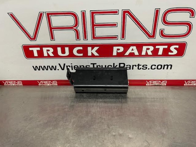 PETERBILT N04-6004 ANGLE-BATTERY BOX FRONT