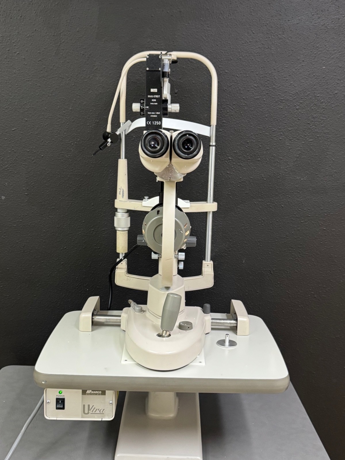Marco G2 Ultra Slit Lamp w/ Haag-Streit 870 Tonometer