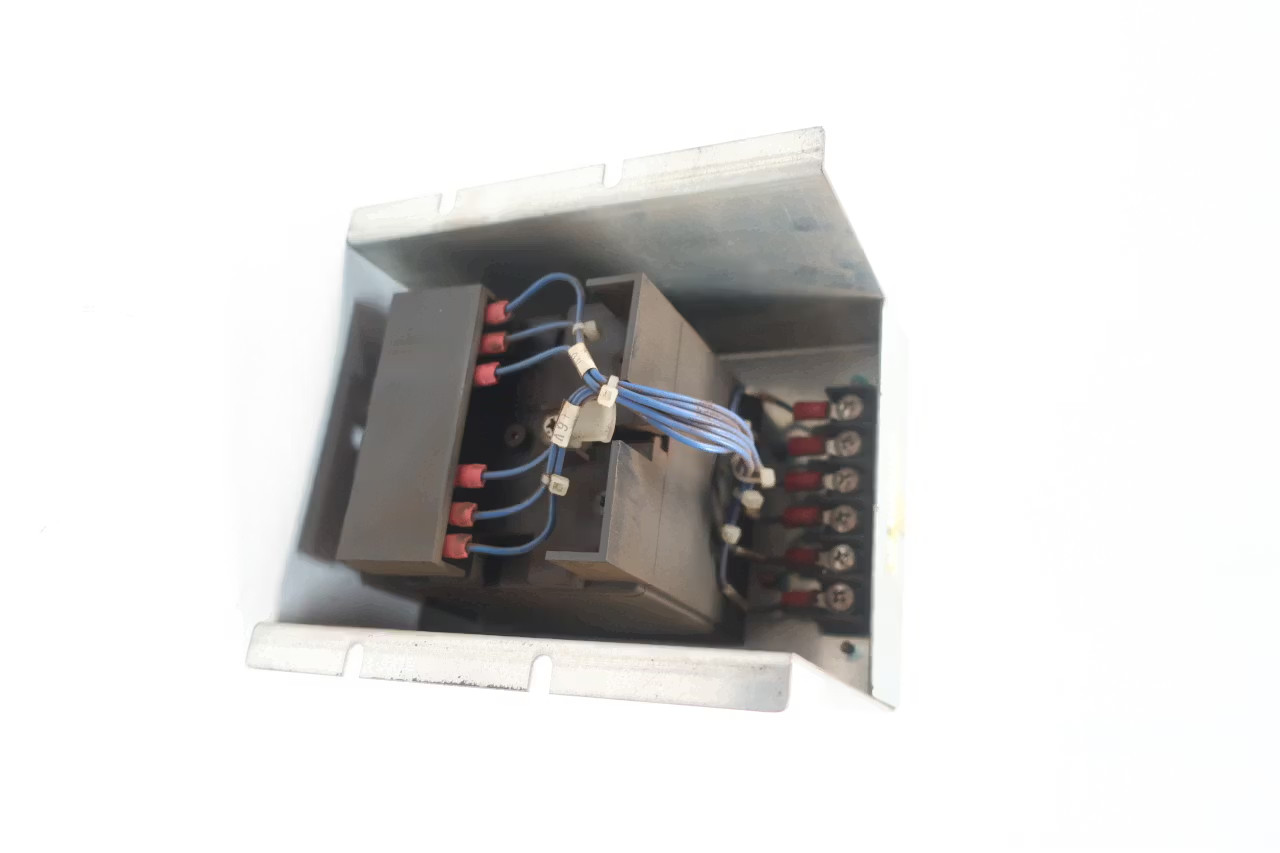 Fanuc A05B-2452-C550 Robot Battery Box