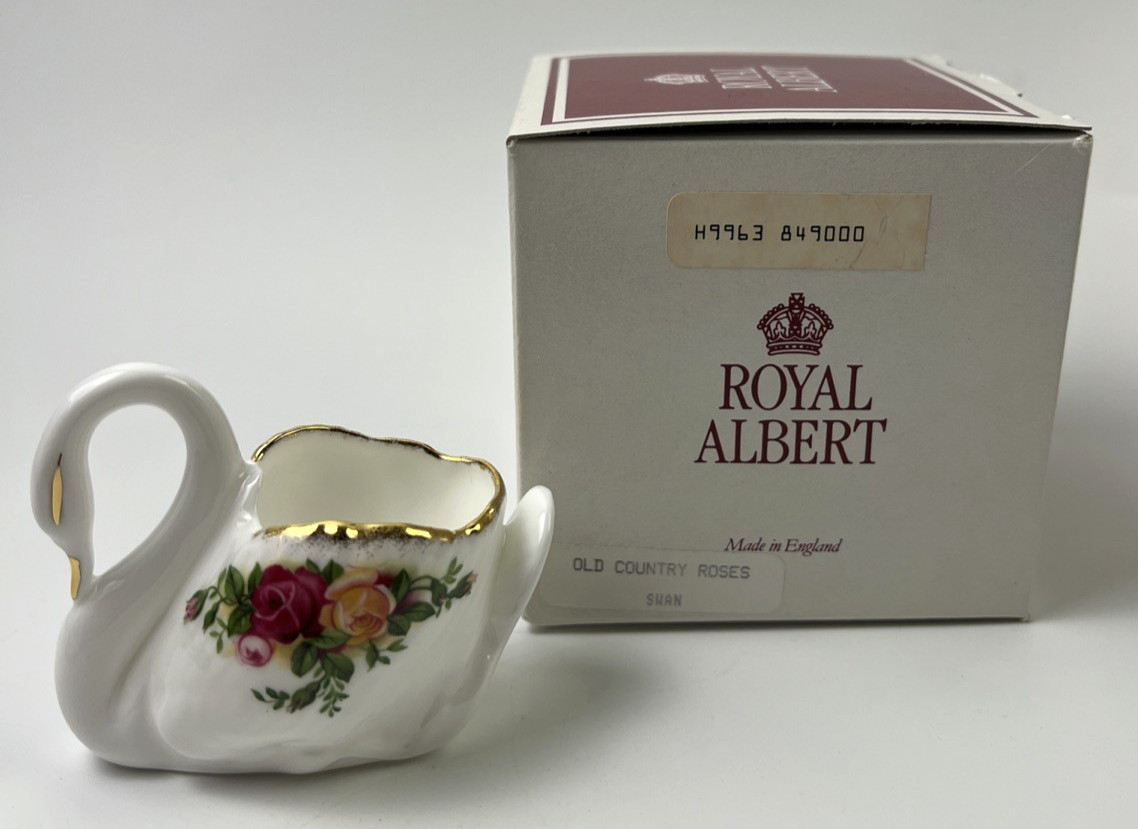 VTG Royal Albert 1988 'Old Country Roses' Swan Made in England