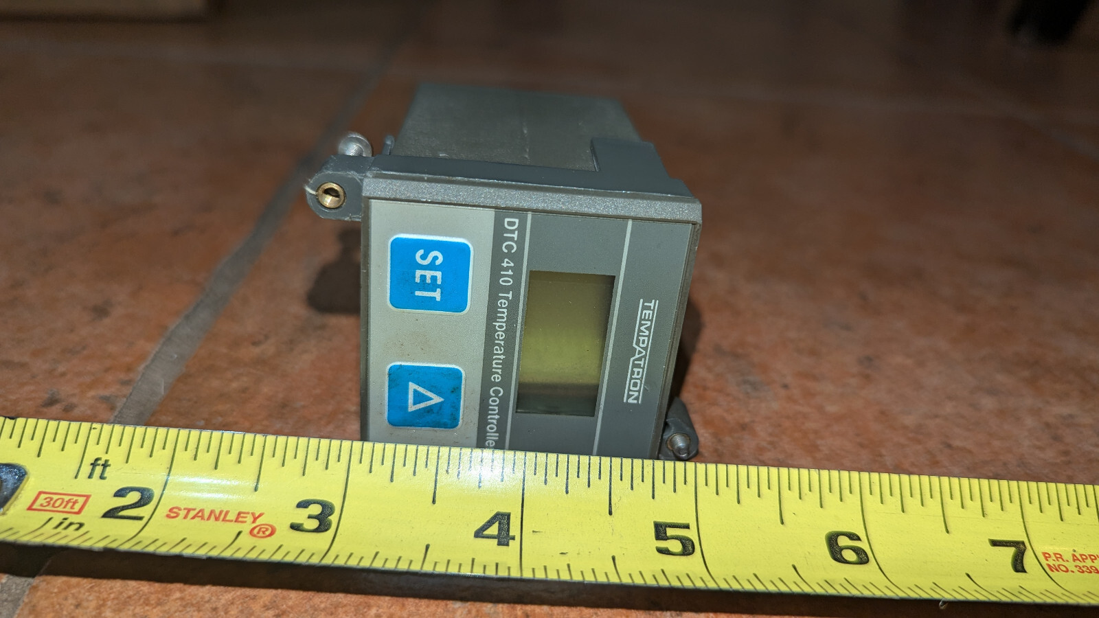 (1) Cincinnati Tempatron Temperature Controller DT410-02 NIB