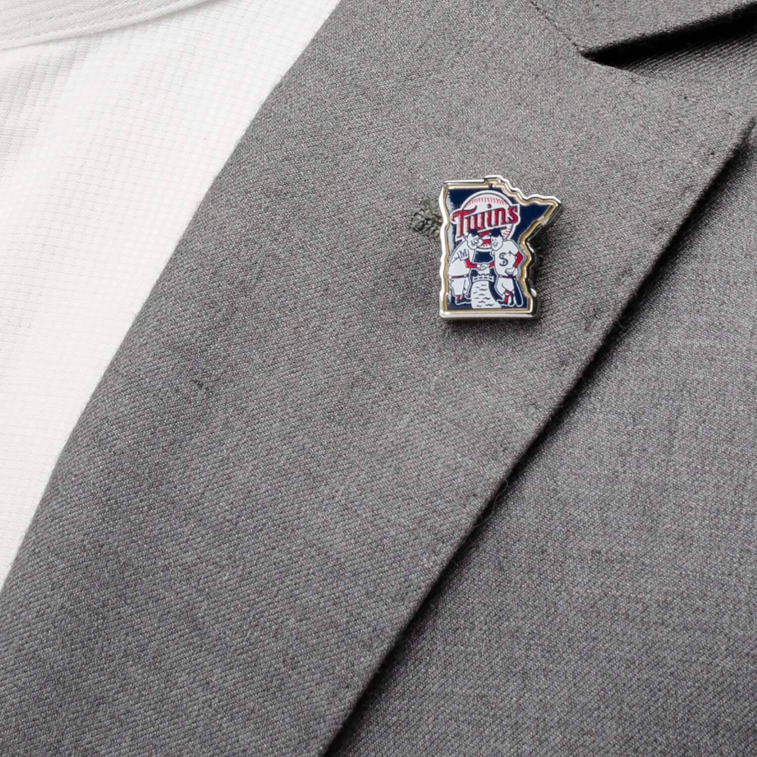 MLB Minnesota Twins Minnie & Paul Lapel Pin