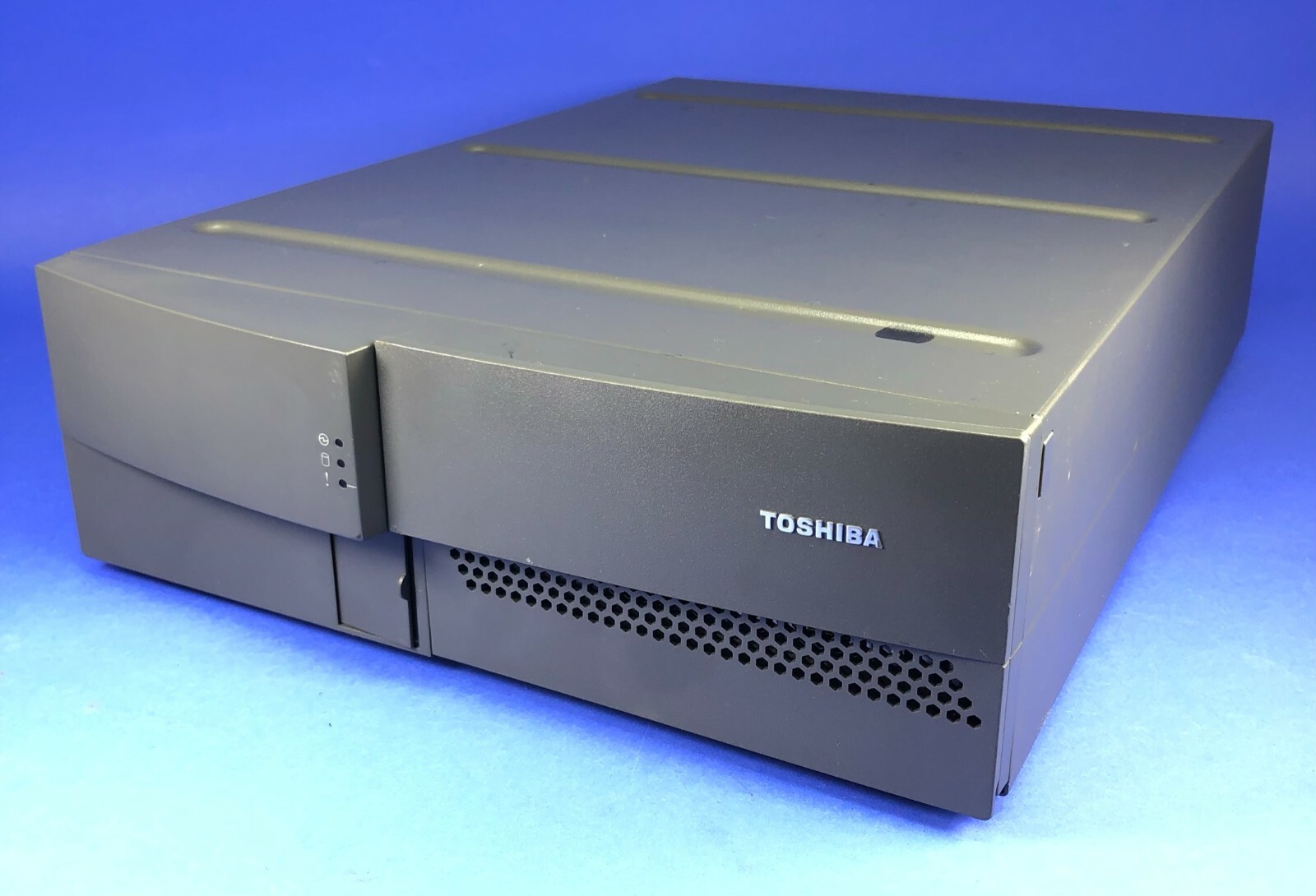 TOSHIBA 4900-785 SurePOS  i3-2120 @ 3.30GHz 8GB -(IG) Narrow- LOT OF 5