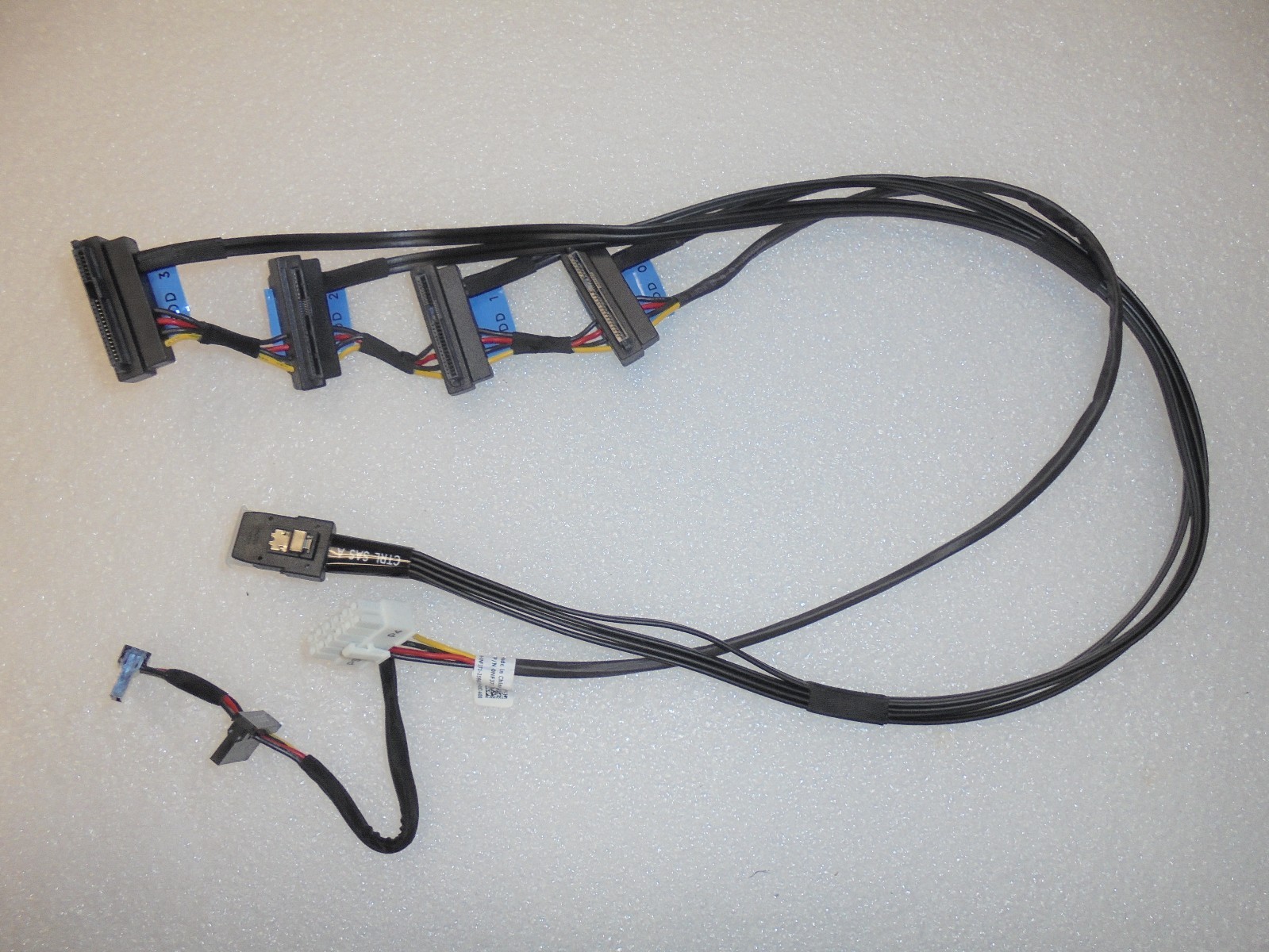 NEW GENUINE DELL CABLE FOR DELL SAS HDD POWEREDGE T420  NFJ71