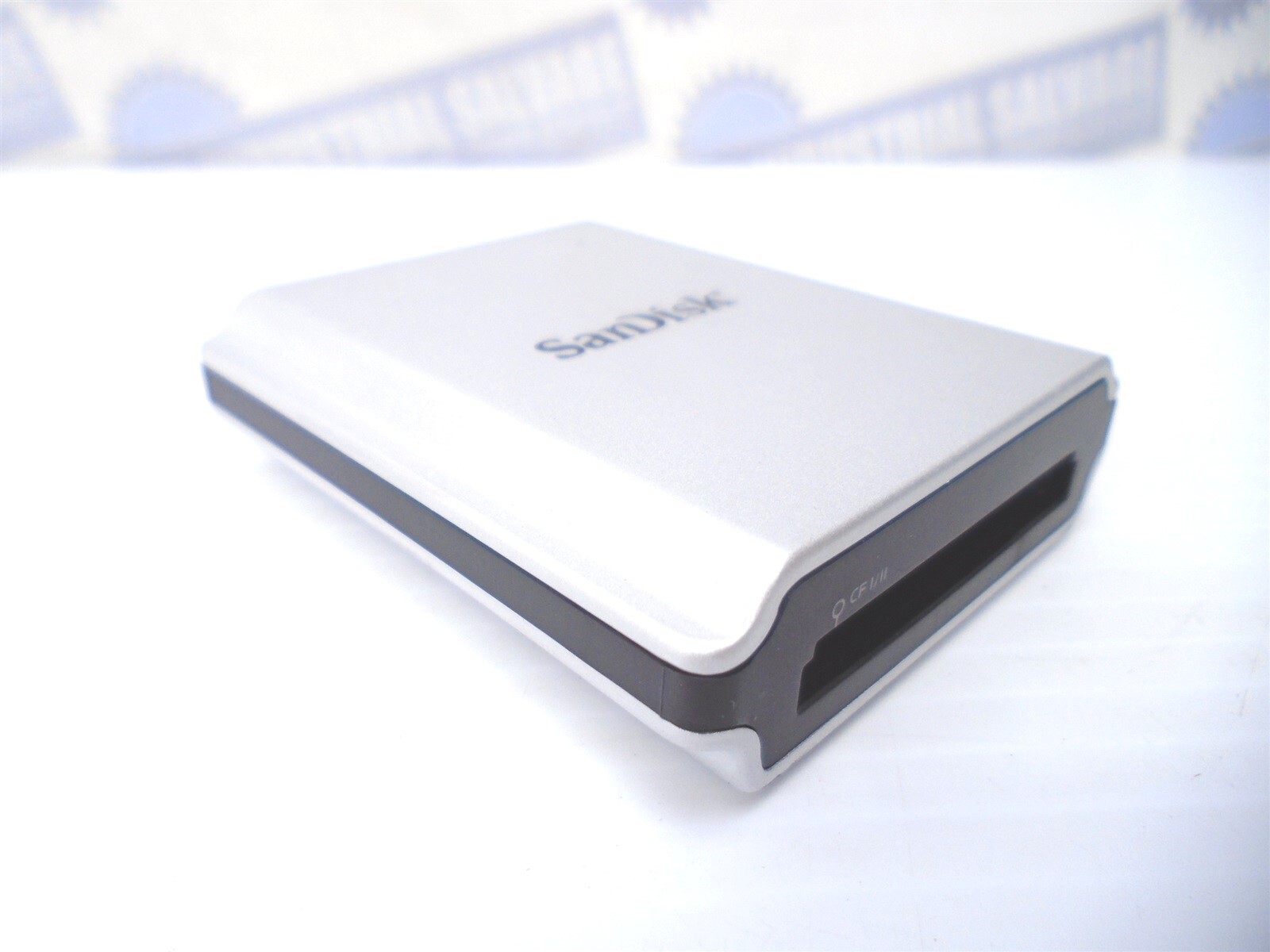 SANDISK - SDDRX4-CF-901 - EXTREME - Firewire CompactFlash READER - (NEW in BOX)