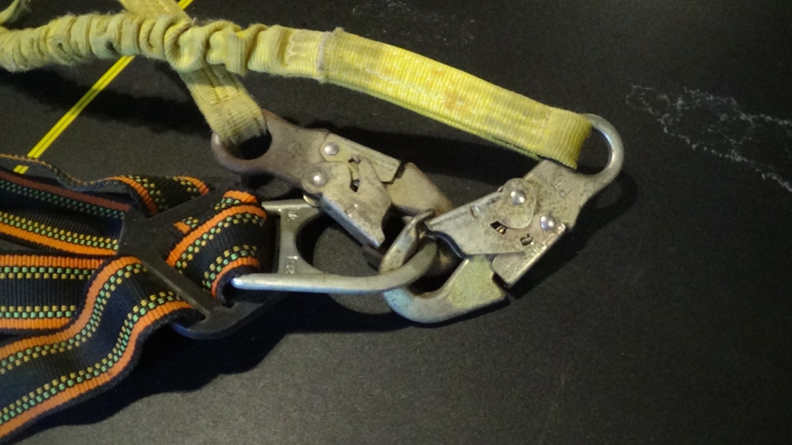 Miller Duraflex Safety Climbing Harness 1998 size universal Tool Tree