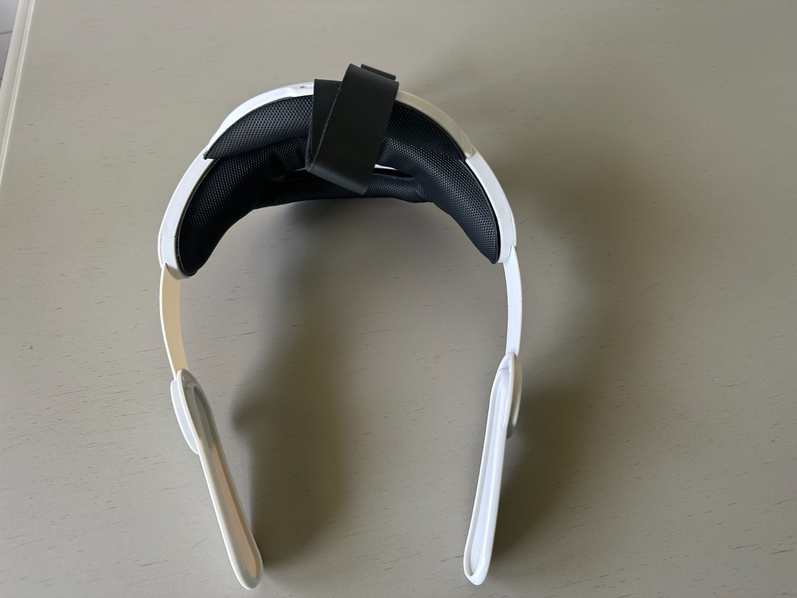Meta Quest 2 Head Strap – Adjustable VR Strap – Excellent Condition