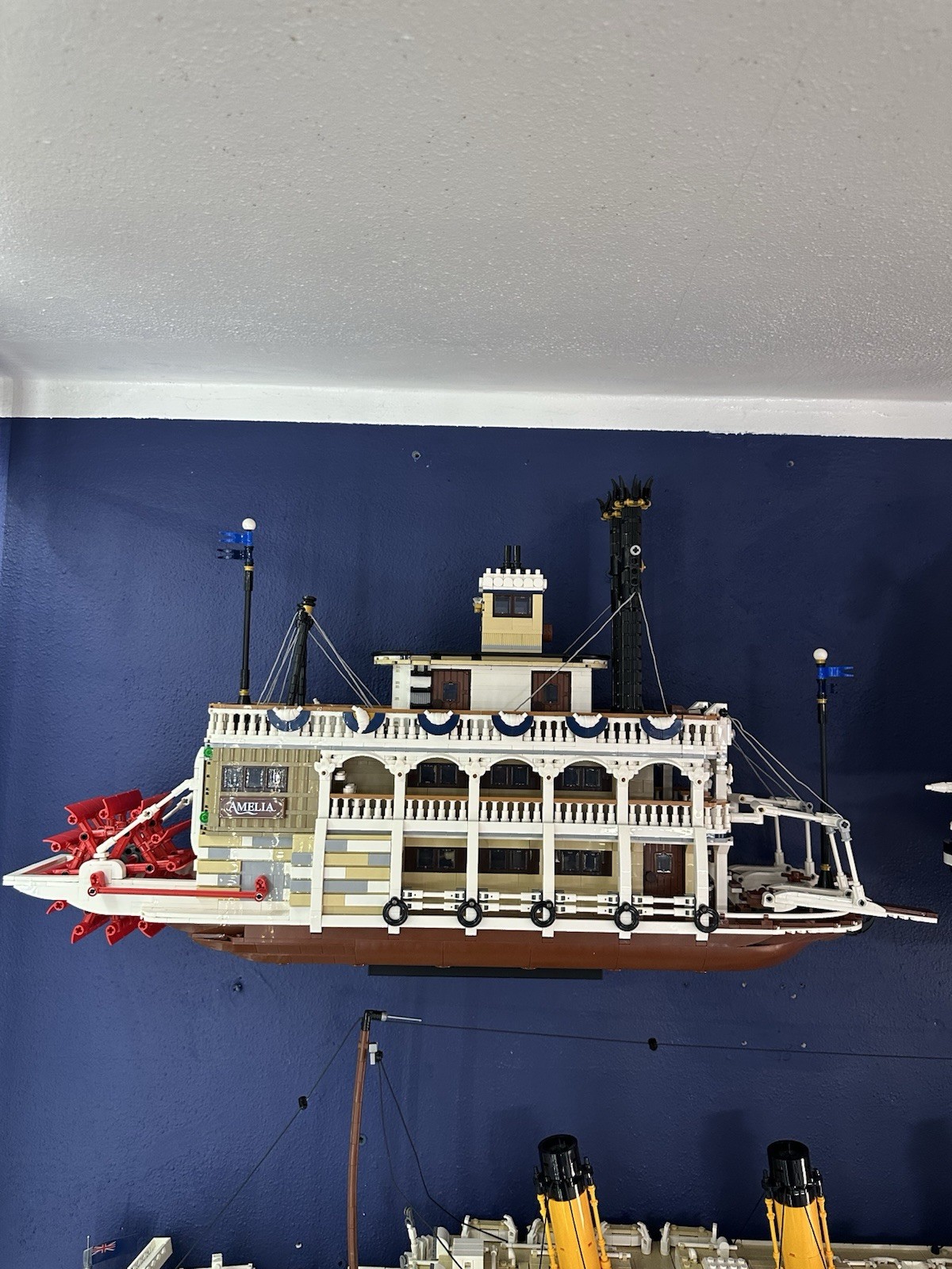 Lego Icons River Steamboat Wall Mount