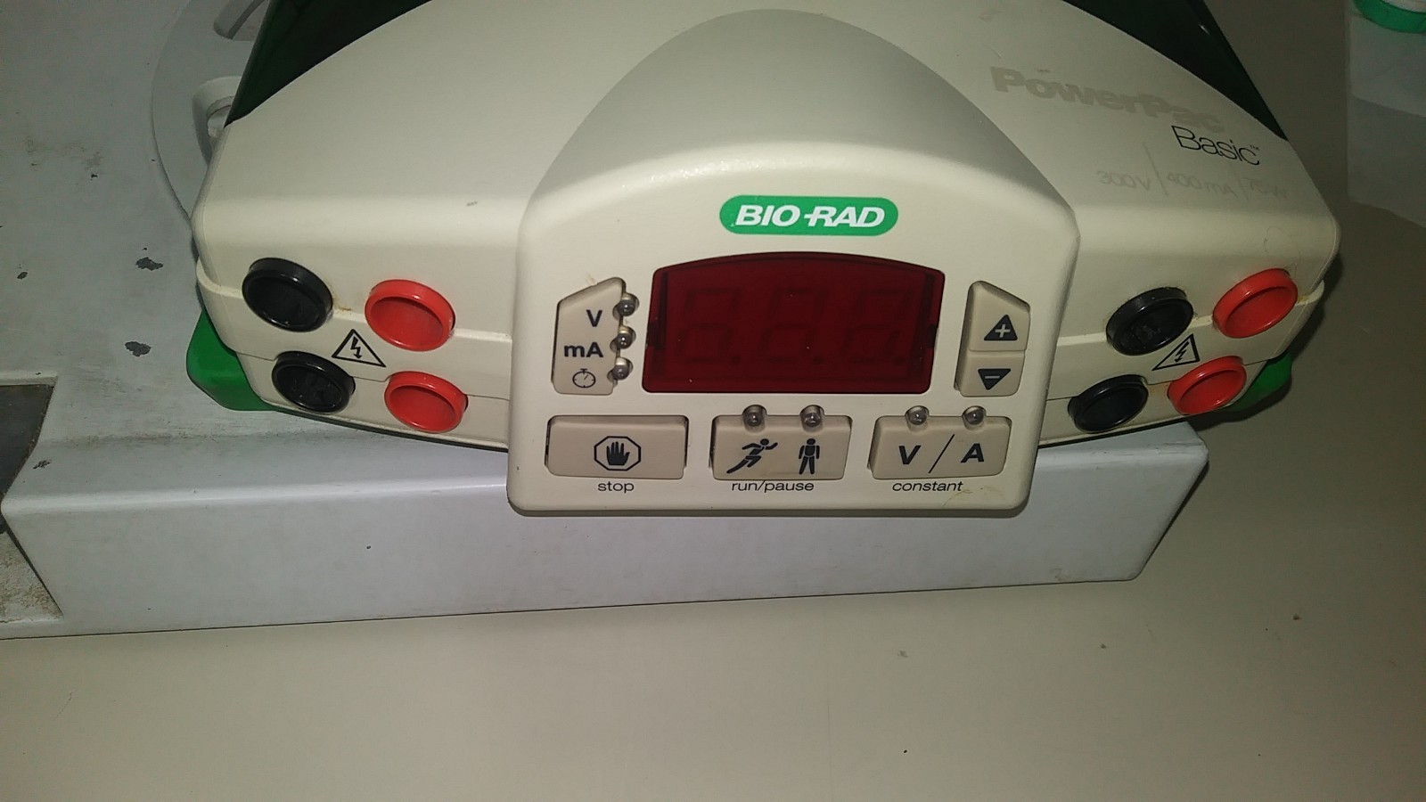 electrophoresis ,power supply Bio-Rad PAC basic