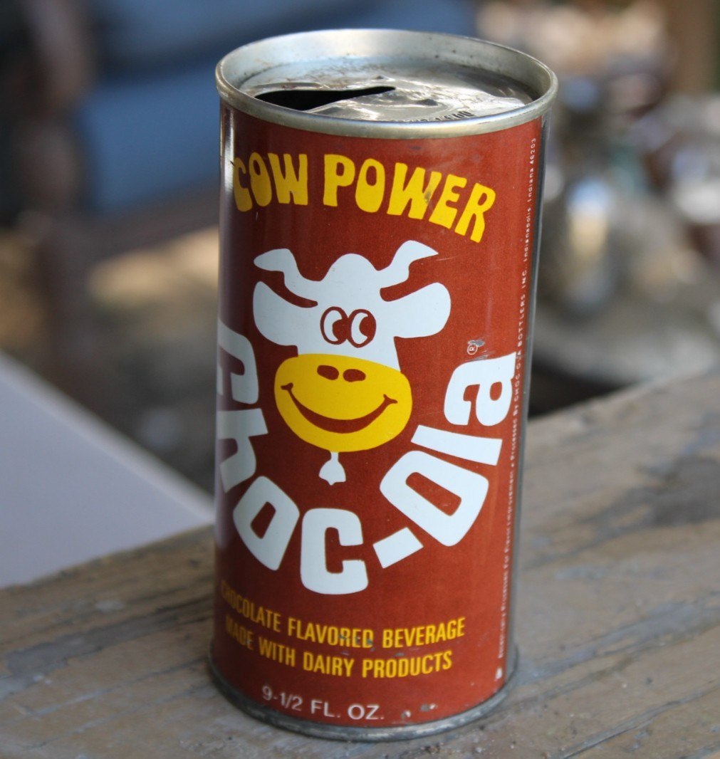 1960s COW POWER CHOC-OLA Old Straight Sided 7 1/2 oz. Soda Can ~GRAPHIC PULL TAB