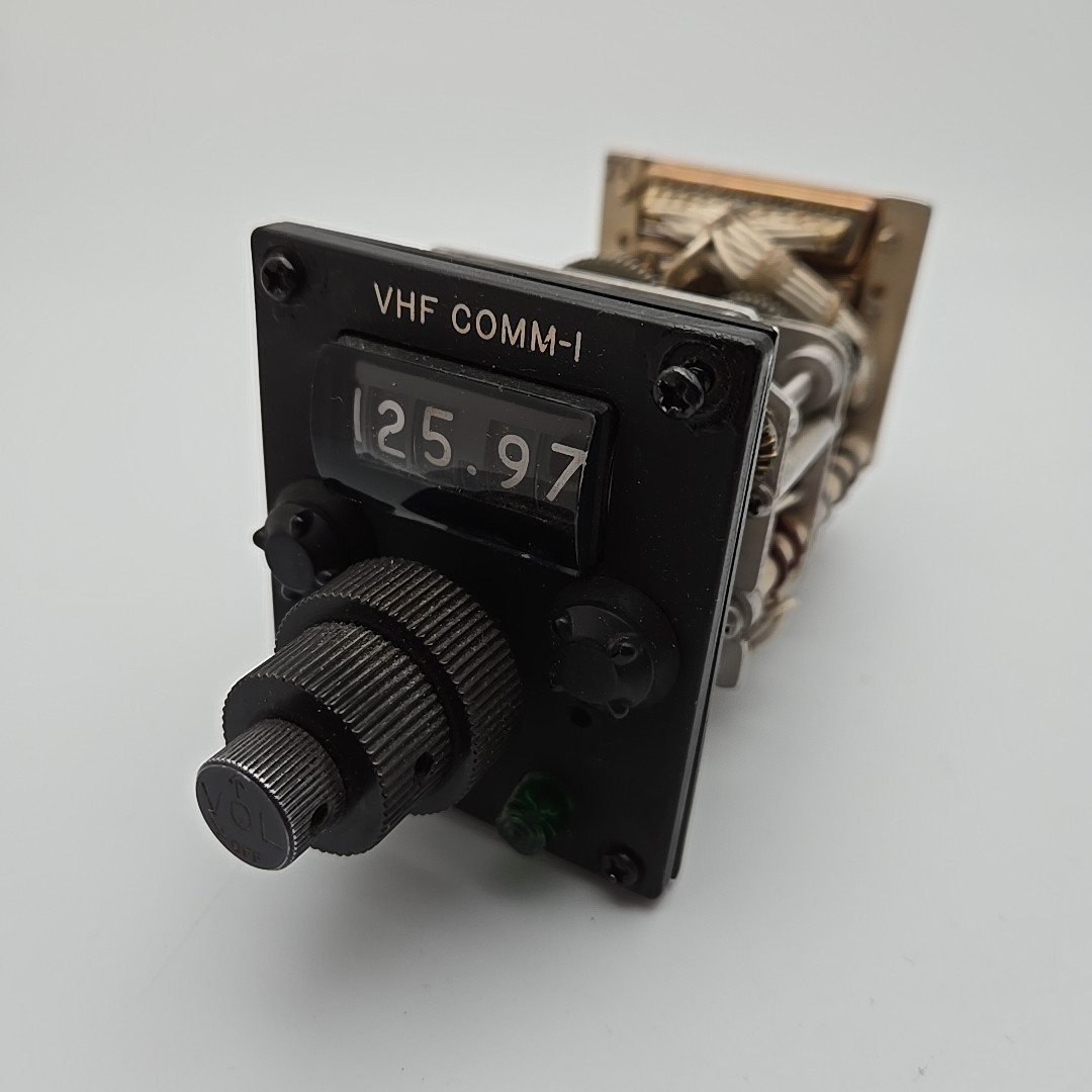 Fairchild SA-226-TC VHF Comm-1 Communication Control Aircraft Instrument