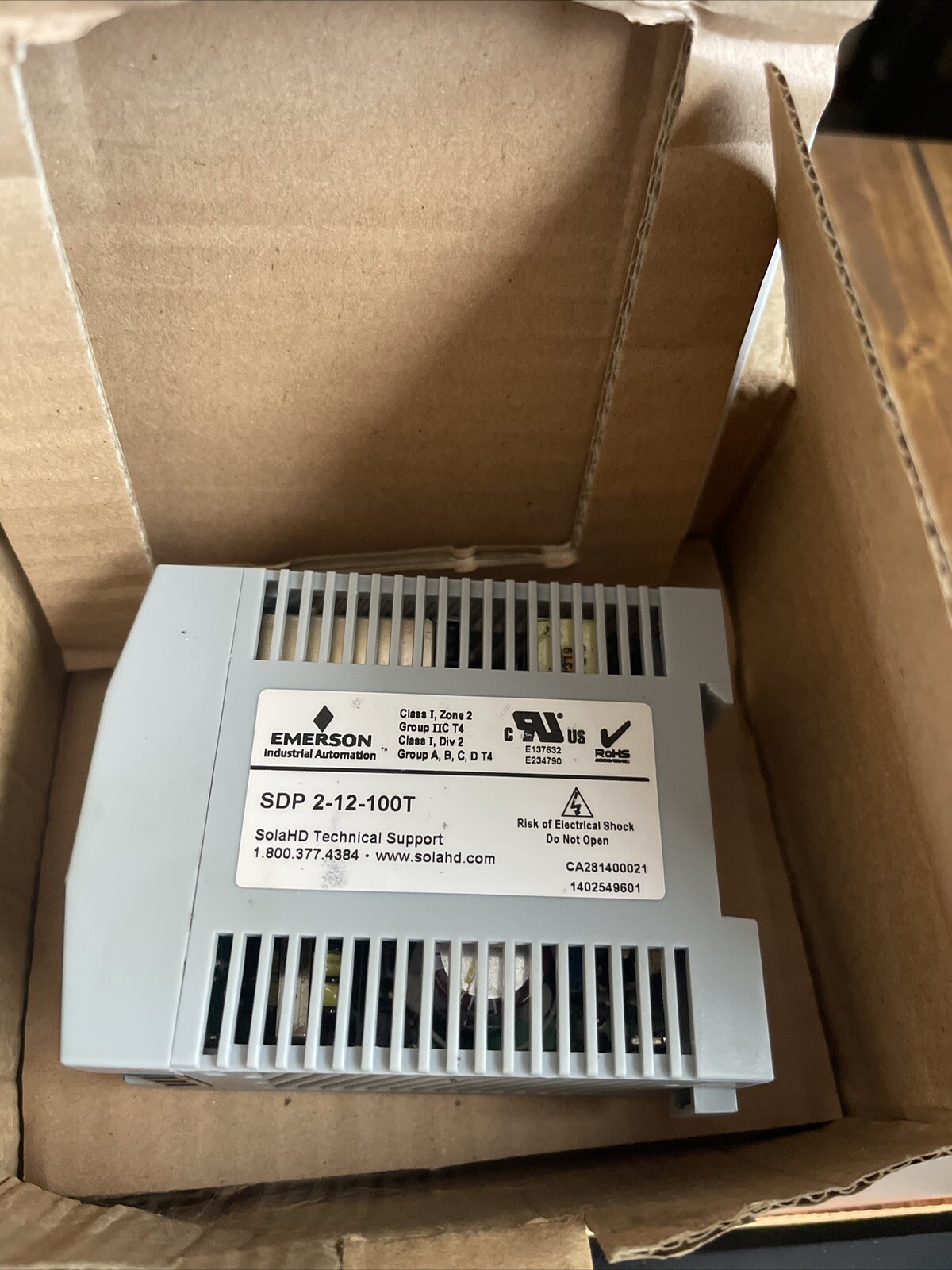 Sola/Hevi-Duty Sdp2-12-100T Dc Power Supply,10-12 v, 115/230 vac 0.7/0.4 A 50/60