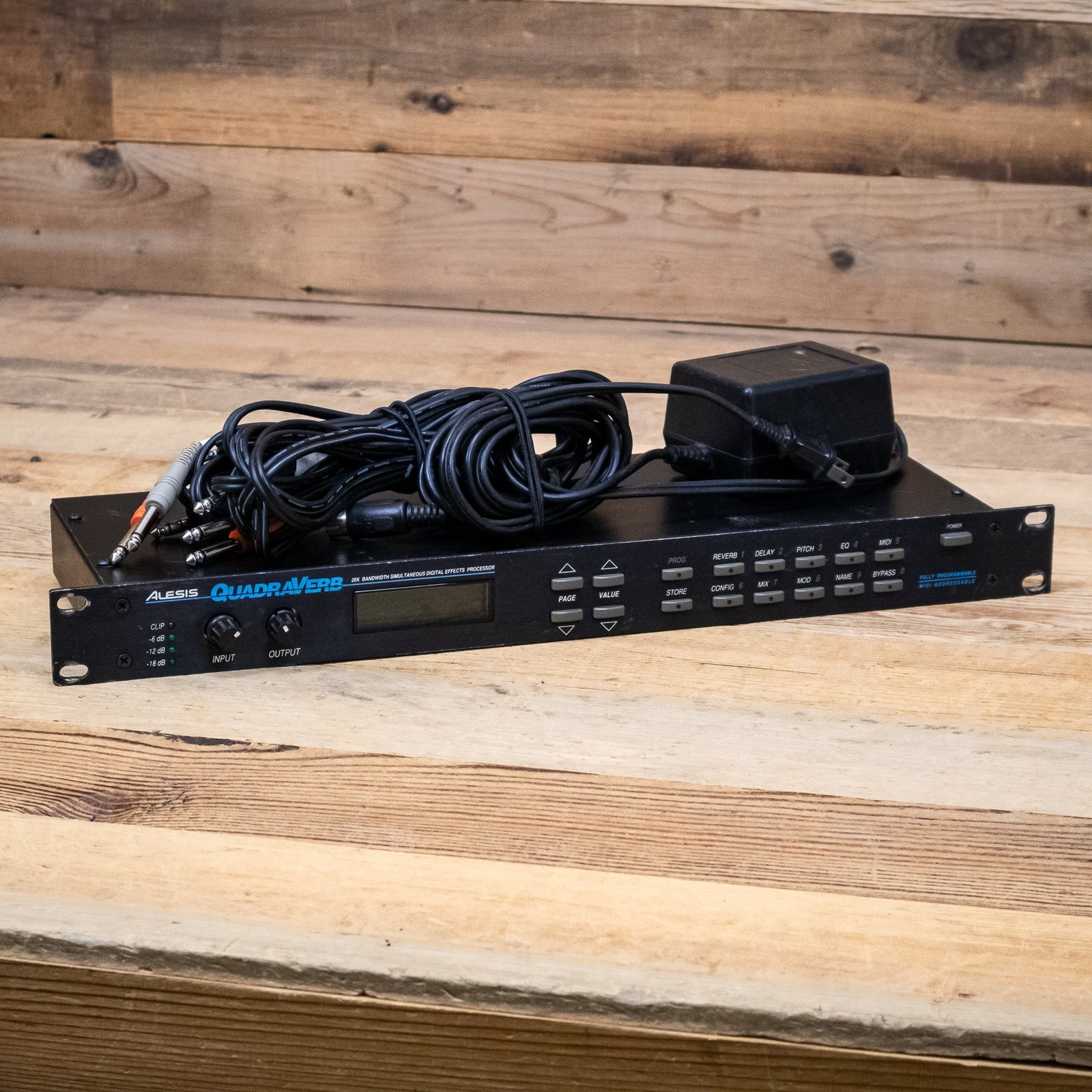 Alesis Quadraverb Digital Reverb Effects Processor Quadra-verb FX U285381