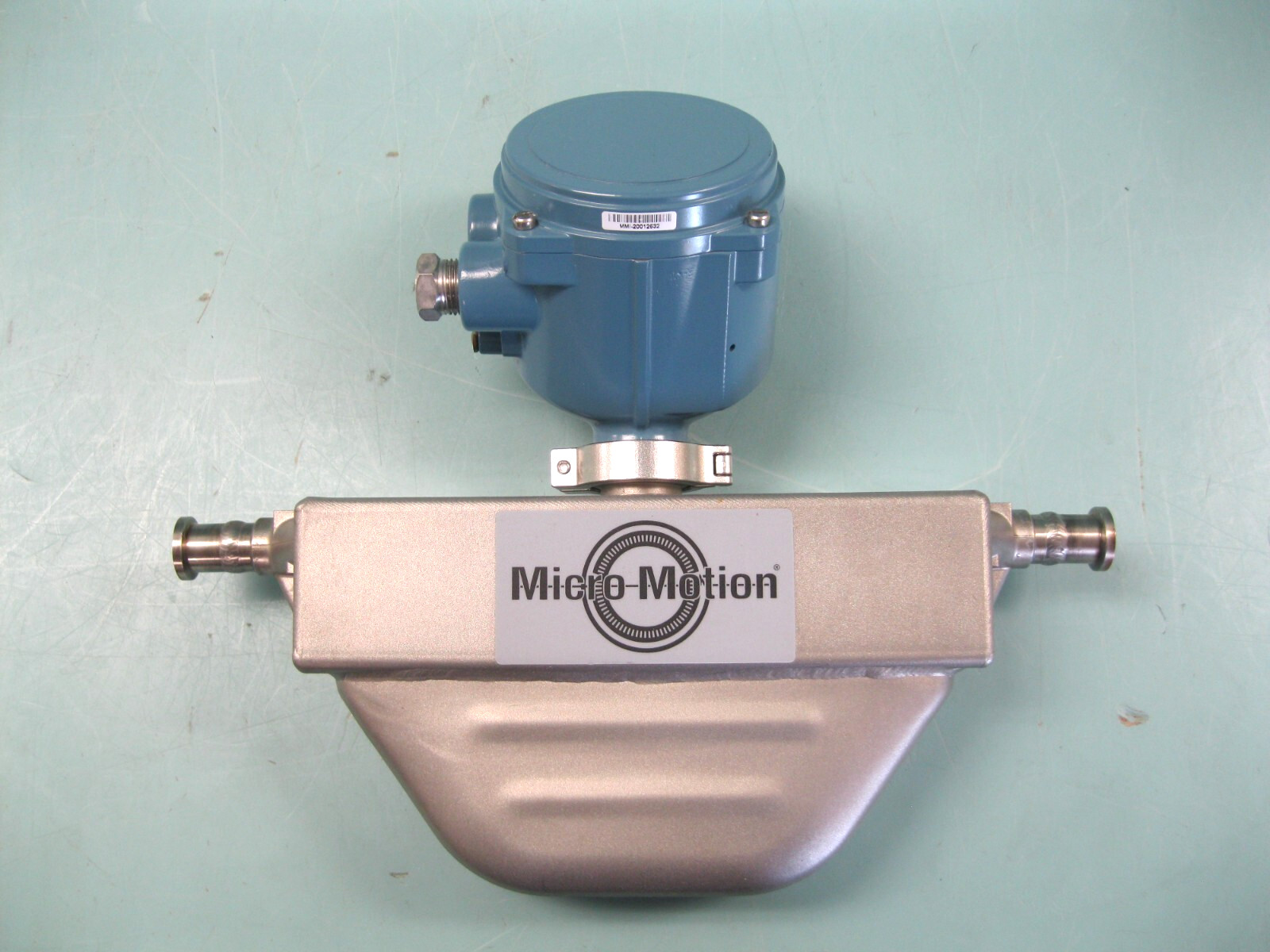 1/2" Micro Motion F025 S121C2BAEZZZZ Flow Sensor 800 Enhanced Core Processor E19
