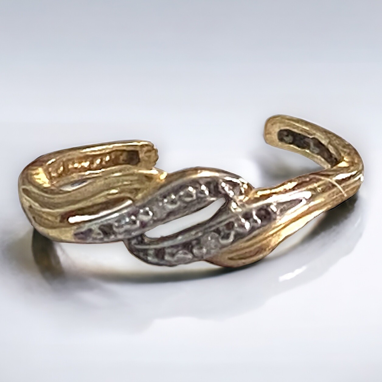 Vintage 10k Yellow Gold Diamond Accent Swirl Adjustable Toe Ring!